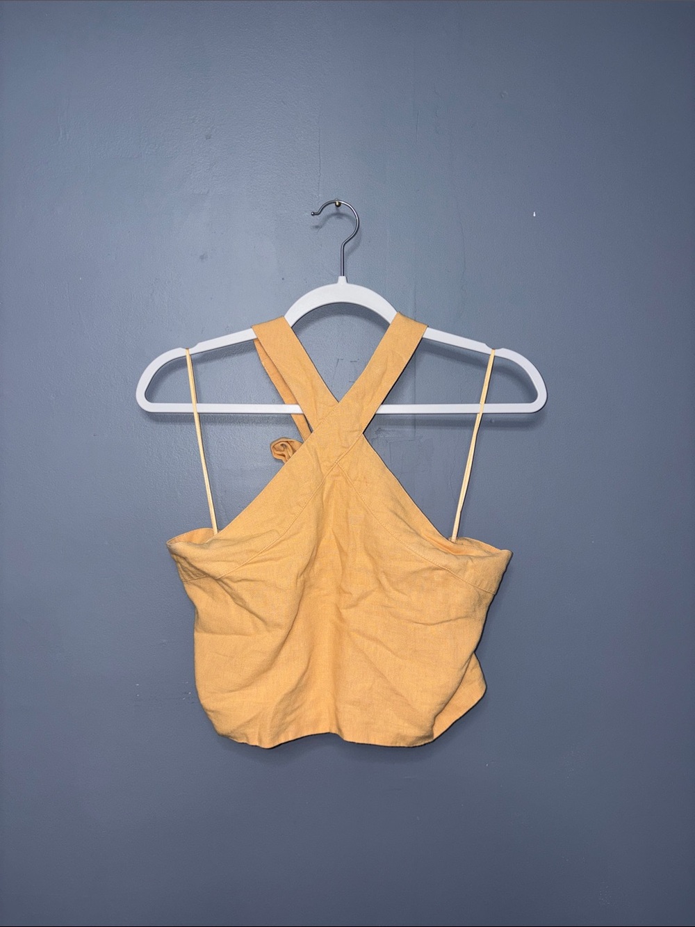 Abercrombie & Fitch • Coral Halter Crop TankTop